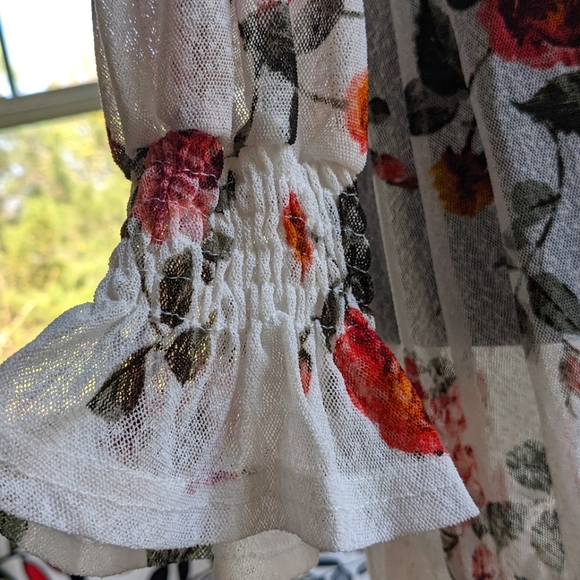 🔴SOLD🔴Vintage Chiffon Poet Sleeve Dressing Gown Size M - Picture 15 of 15